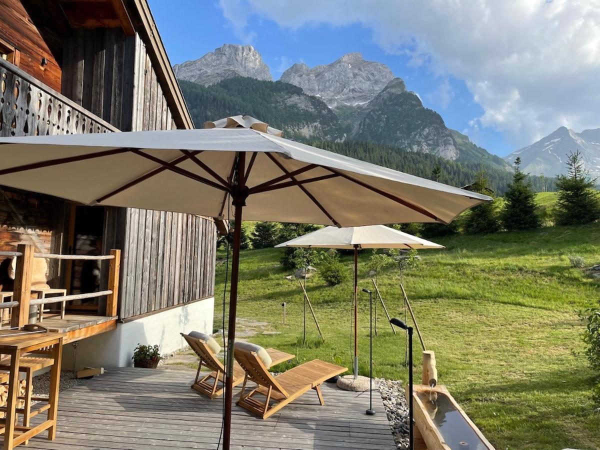 Gsteig Alpen Charme - Chalet D'Hotes Et Spa Bed & Breakfast エクステリア 写真