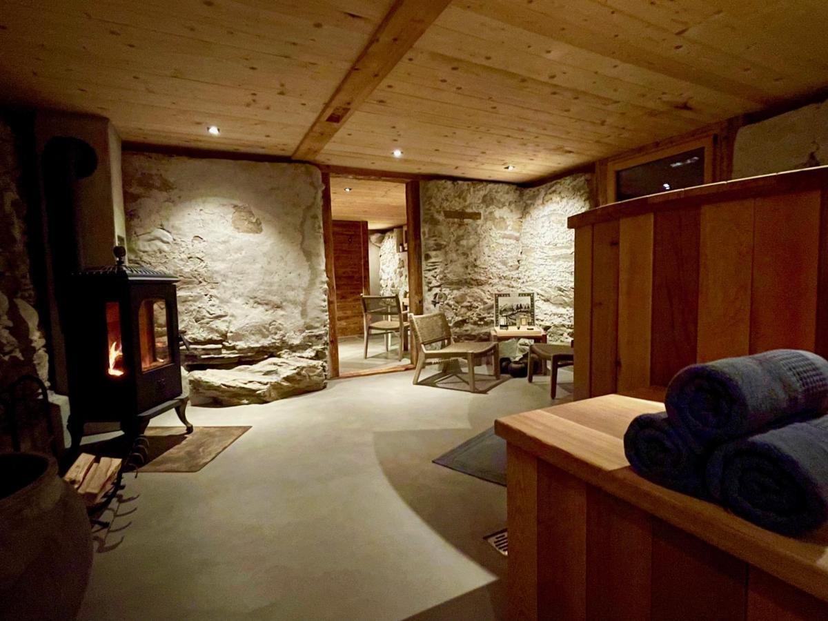 Gsteig Alpen Charme - Chalet D'Hotes Et Spa Bed & Breakfast エクステリア 写真