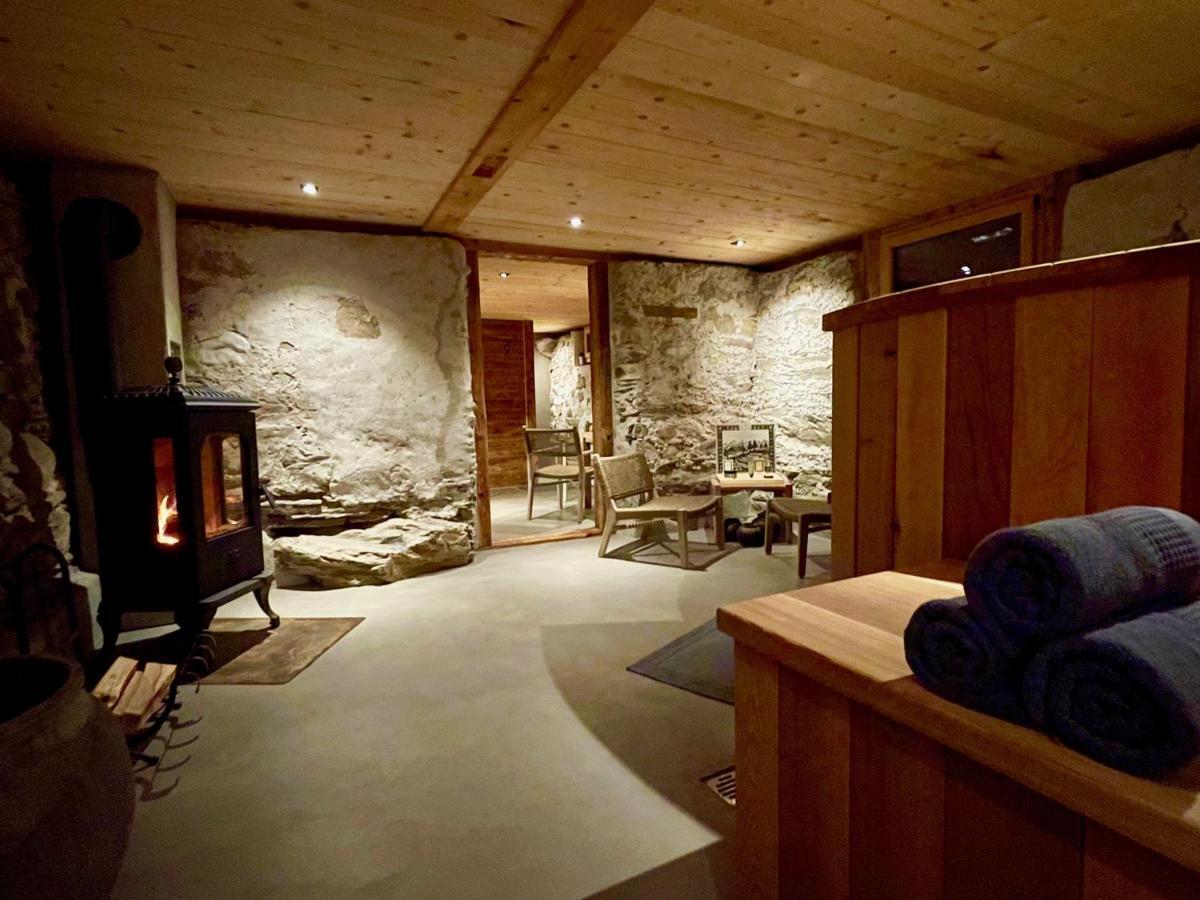 Alpen Charme - Chalet D'Hotes Et Spa Gsteig エクステリア 写真